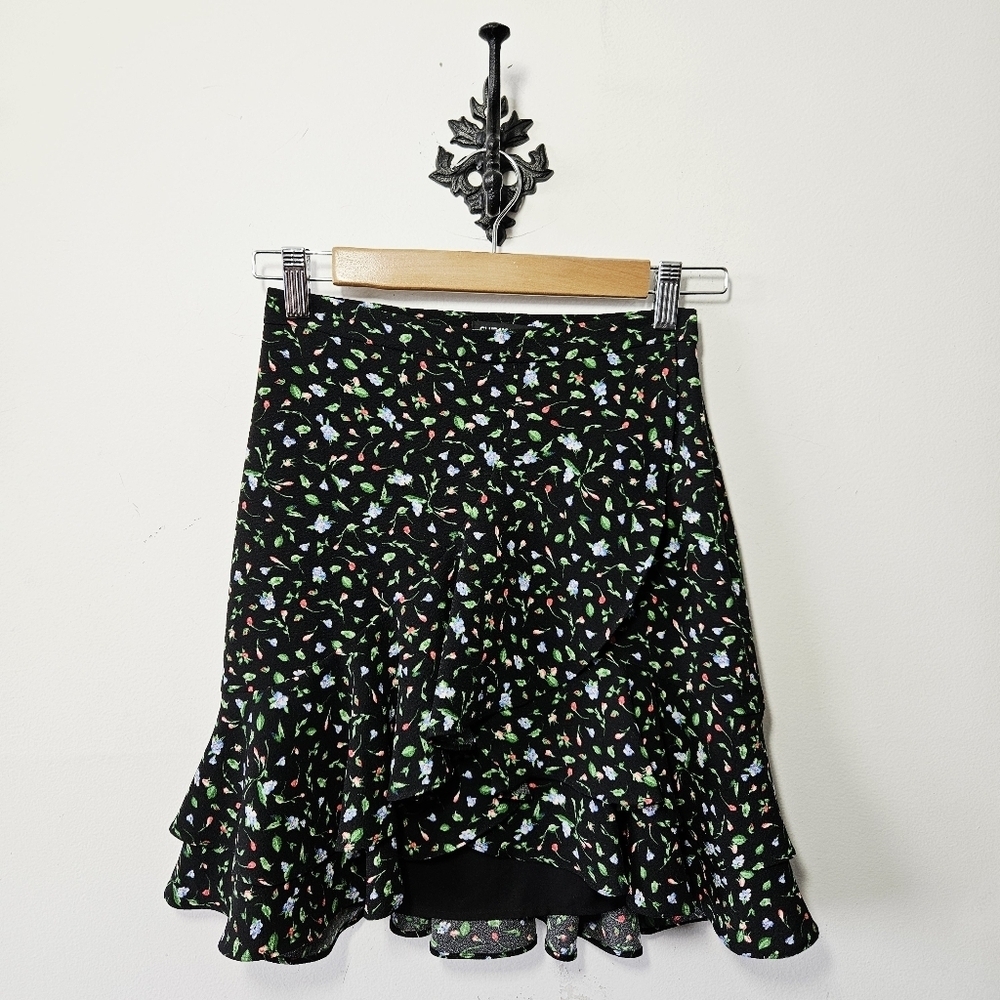 Club Monaco Tiered Ruffle Floral Skirt Size 00 Mini EUC